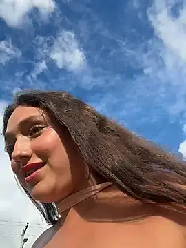 Naughty-Samanta- Adlı Modelin Canlı XXX Sohbeti