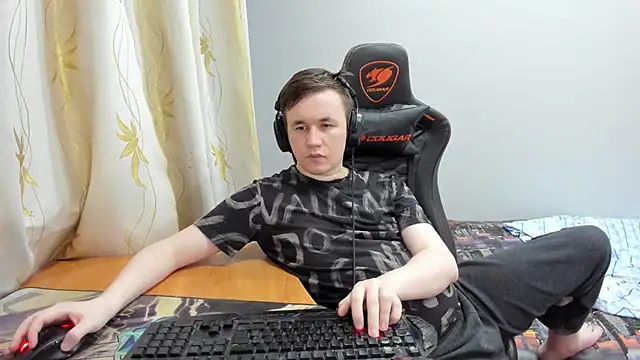 Show modela iliaskrislove na web-kameri