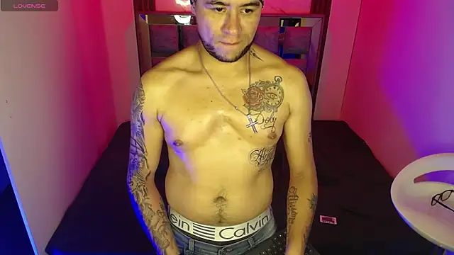 Nickk_21_ Adlı Modelin Web Kamerası Şovu