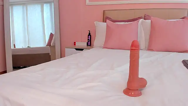 Chatroom XXX en direct de mae_lyra