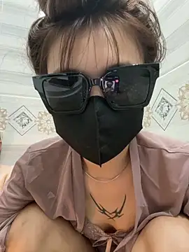 __BabyShowPublic__ élő XXX-chatje