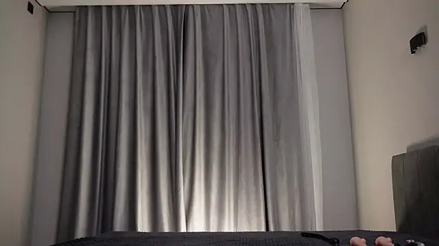 Nik_Sharp élő XXX-chatje