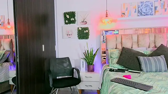 Dulce_Morrys Adlı Modelin Canlı XXX Sohbeti