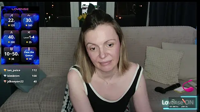 kiramarta's Live XXX Chat