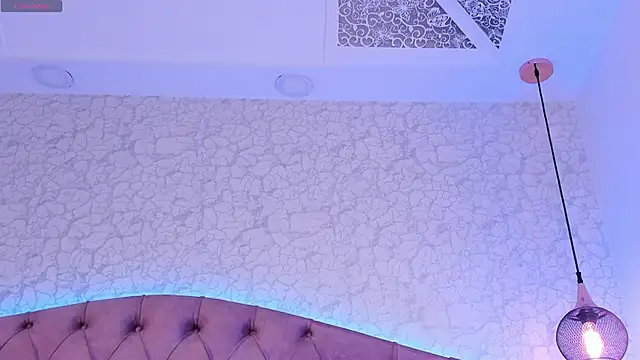 saraa_joness_ Adlı Modelin Canlı Sohbet Odası