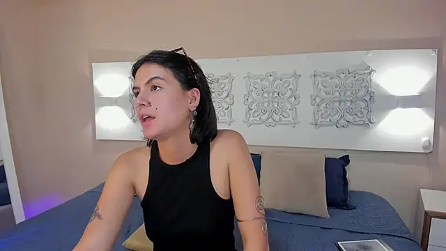 freyaa__1's Live XXX Chat