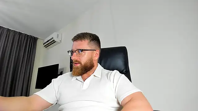 Webkamerová show Findom_guy