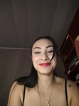 دردشة Ivonny911 الجنسية المباشرة