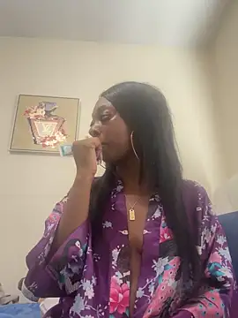 Prettylondond's Webcam Show