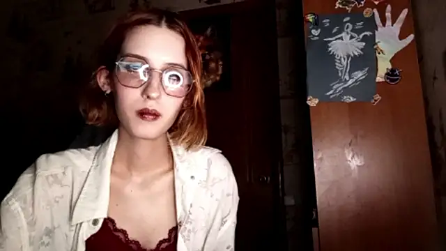 SirenFrost's Live XXX Chat