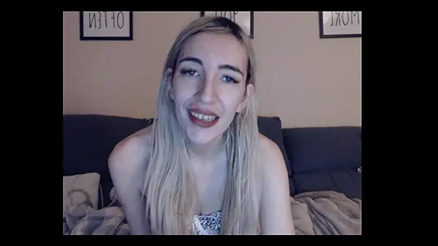 BarbieBlondieGirl's Live XXX Chat