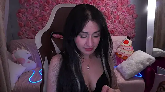 CarolinaaFoxyyy Chat XXX in diretta