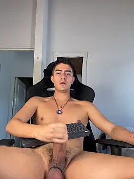 Simoonn8 Chat XXX live