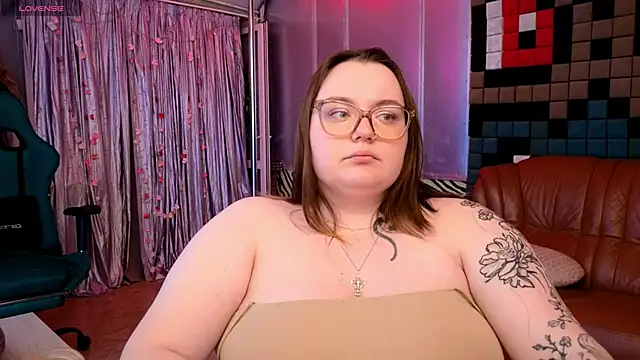 CatherineClaire's Live XXX Chat