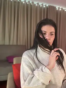 Zandrina 即時 XXX 聊天