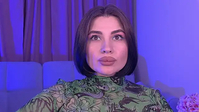 Živý XXX chat AdrianaToress