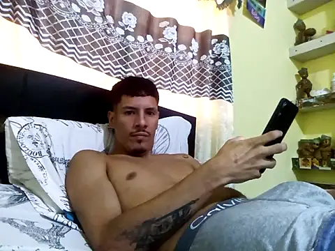Show de lok2321 na webcam
