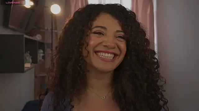دردشة valeria_rosses الجنسية المباشرة