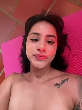 Chatroom XXX en direct de Ale_Lewis