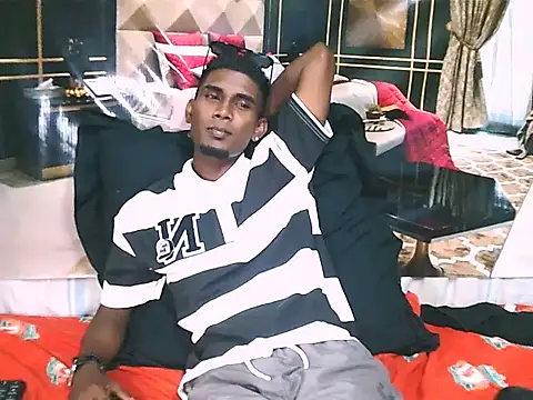 Show de IndianThuggin na webcam