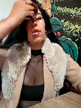 Luiannan Live XXX chat