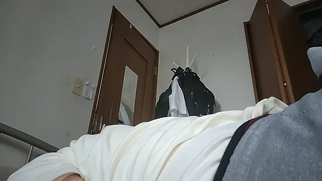 07YUKIO Show in webcam