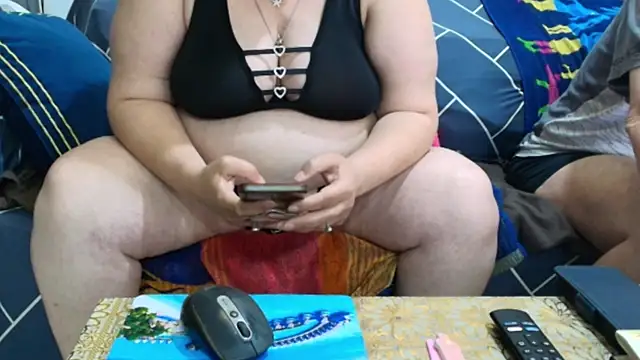 Show modela HotBiPaar na web-kameri