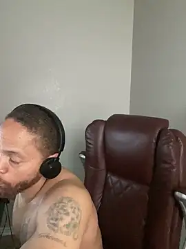 Czat XXX na żywo – Fathero1time