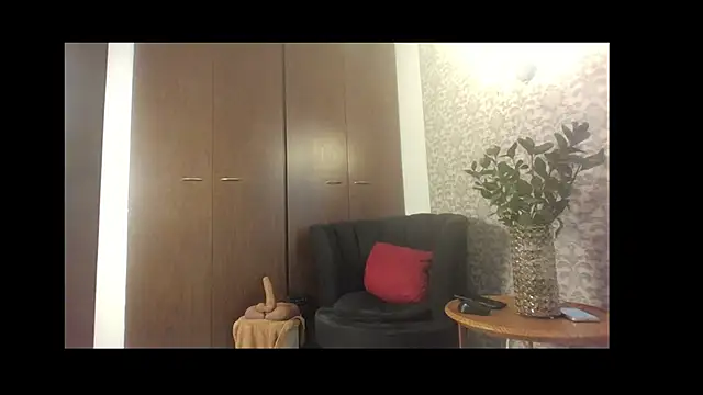 mabelsaravia Adlı Modelin Canlı XXX Sohbeti