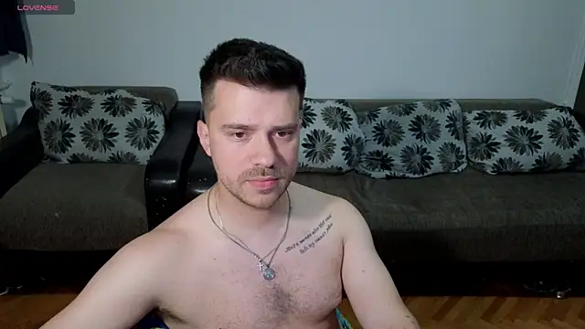 JohnnyStepBro Live XXX-chat