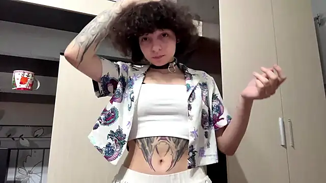 Nikatyanxx – Kamerová šou