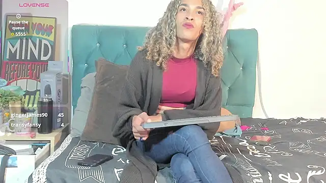 StefanyMilern Webbikameraesitys