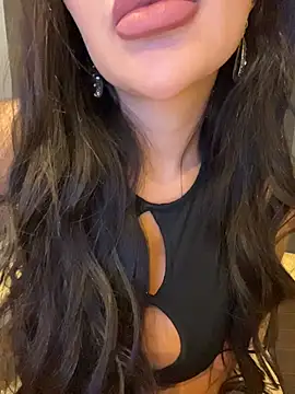 ANGELIKA7741 Adlı Modelin Web Kamerası Şovu