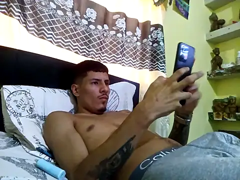 lok2321 Show in webcam