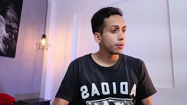 XXX chat uživo modela Zack_isback