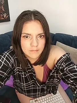 paulina_coxx Adlı Modelin Canlı XXX Sohbeti