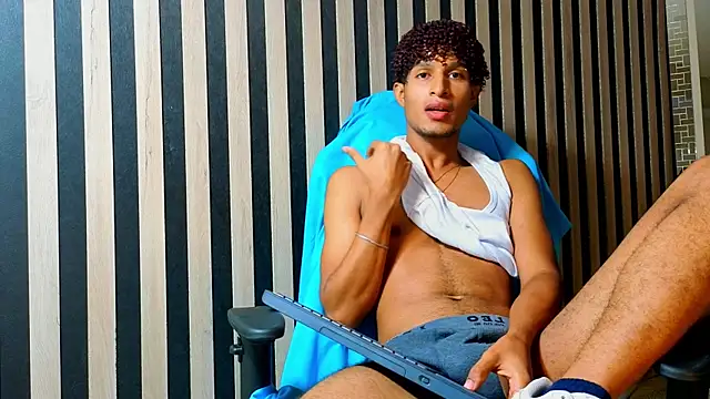 Онлайн чат XXX Alex_Bloom