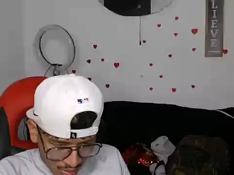 Chat +18 de blackfox_desire ao vivo