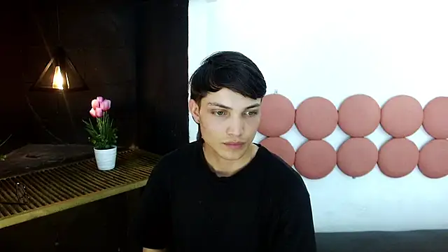MaxxLouis Webcam show