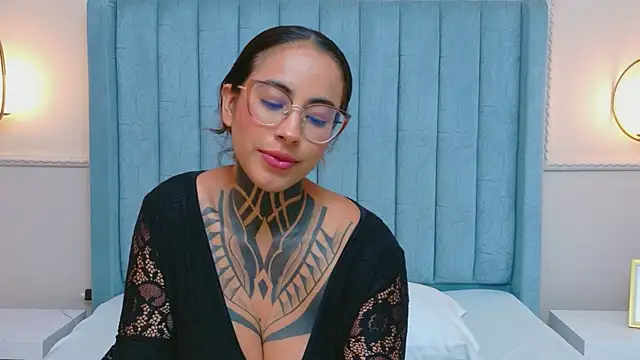 NicoleBlum's Live XXX Chat