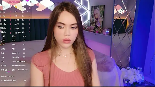 XXX chat uživo modela MimiForce