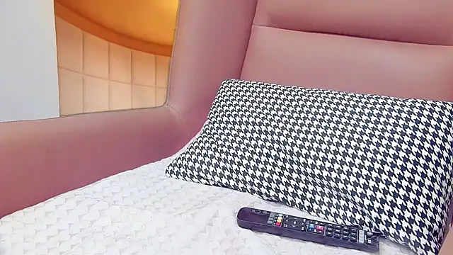 Dolcegattina-Asian's Webcam Show