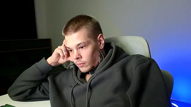 DENIS_HERE Live XXX-Chat