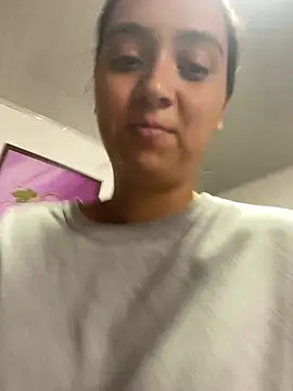 karla_nillのライブXXXチャット