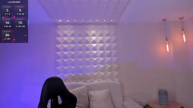Chatroom XXX en direct de MayaMoretti_