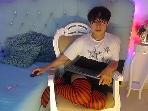 Show de Tiff_Styless na webcam