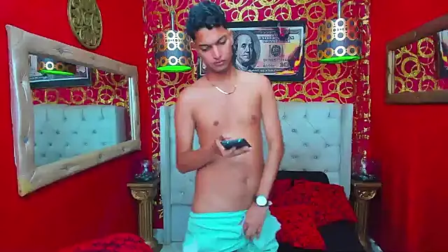 JHOVA23CM Webcam Show
