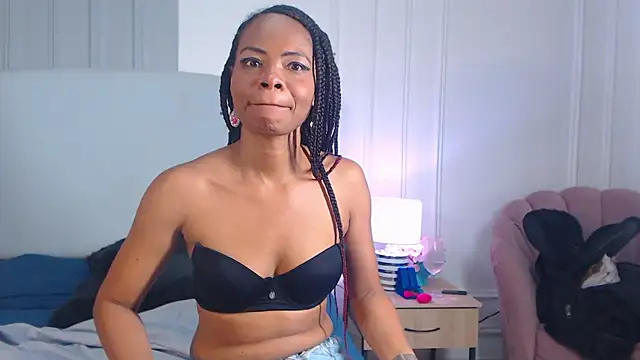 ChantalGarner Live XXX-chat