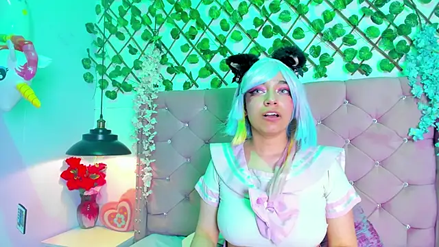 Chatroom XXX en direct de Kira-Berry