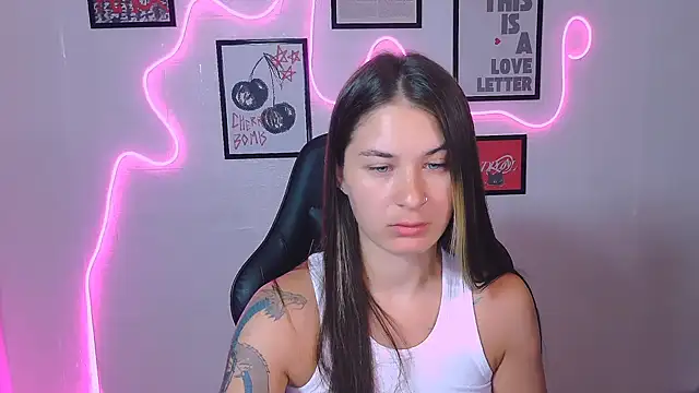 AlisaFrost Chat XXX in diretta